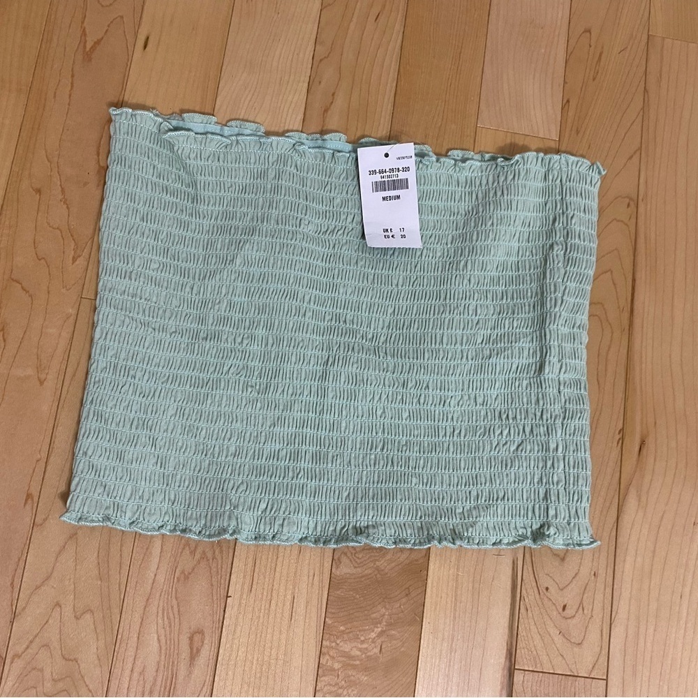 Hollister Ruffle Tank Top  SIZE Medium